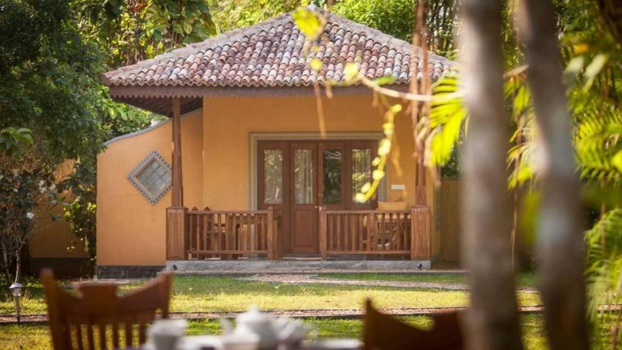 Birds Paradise Cabanas Unawatuna Exteriör bild