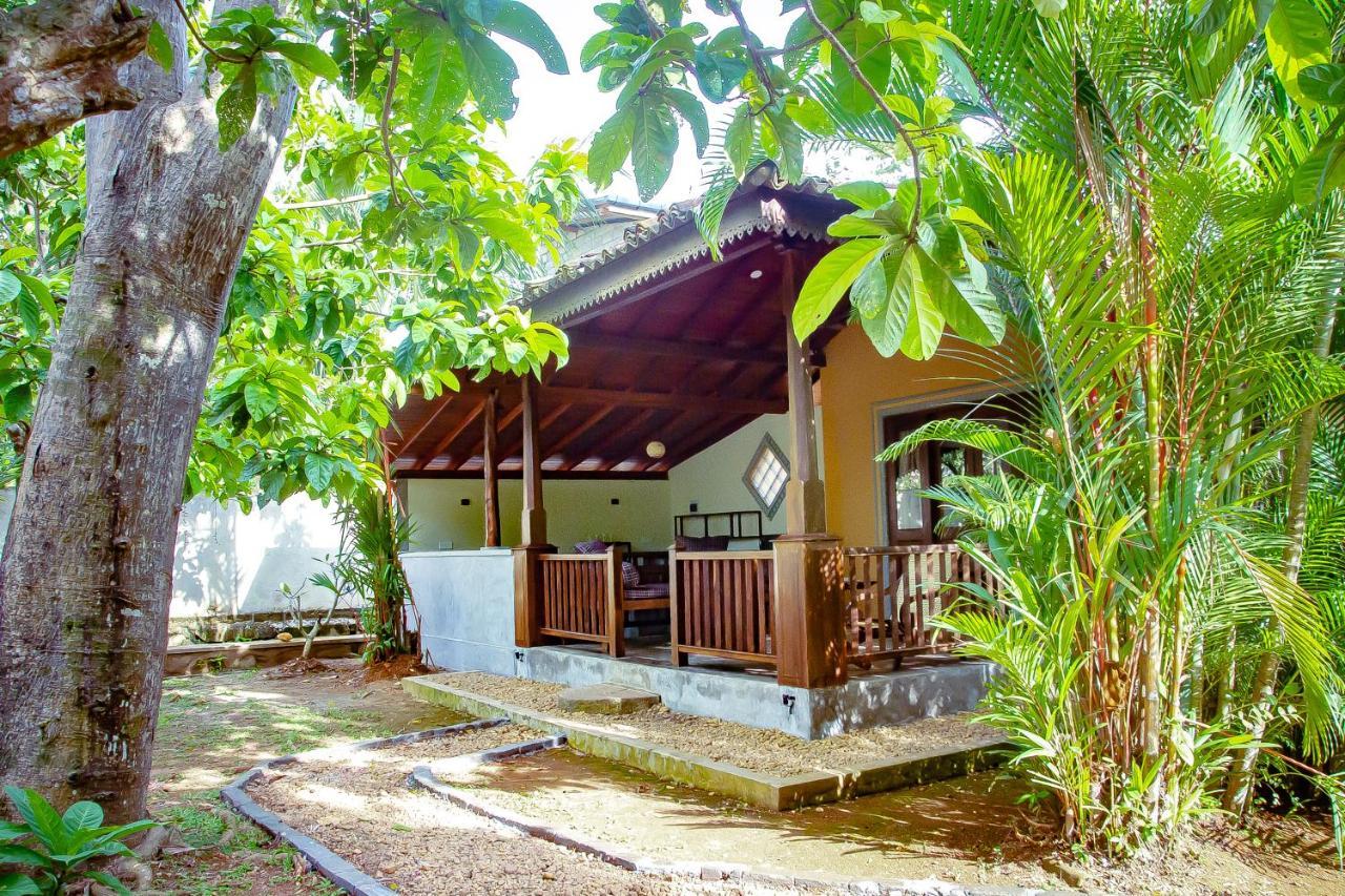 Birds Paradise Cabanas Unawatuna Exteriör bild